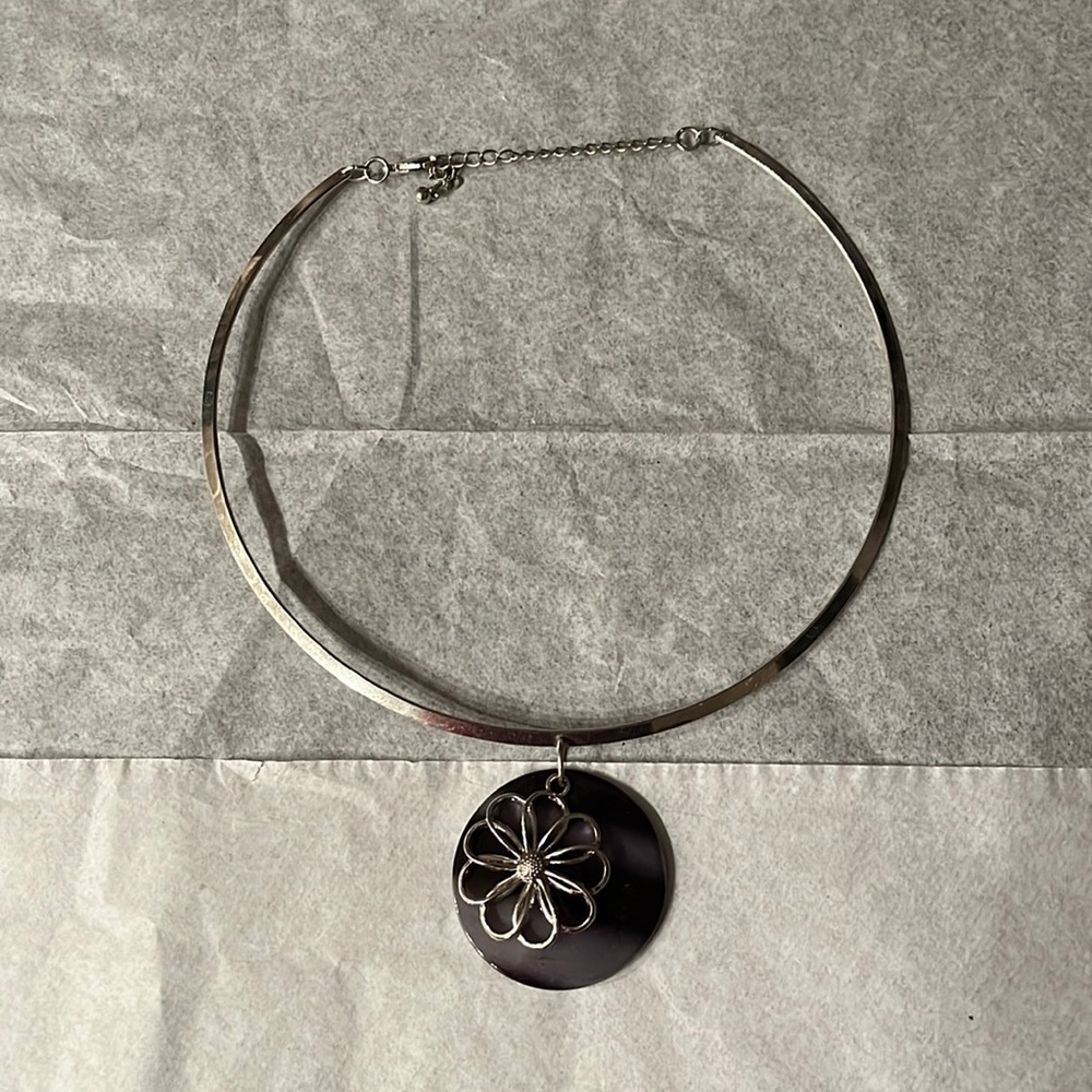 ❤️‍🔥BOGO free (equal or lesser value). Necklace